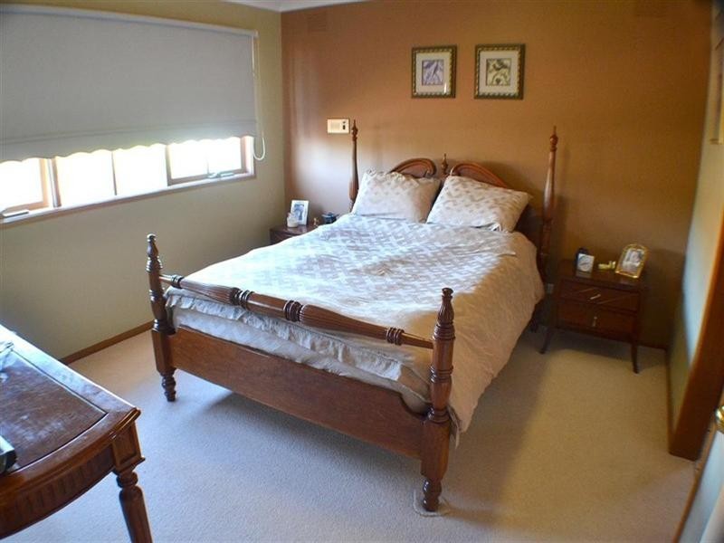 19 Milford Avenue, Wheelers Hill VIC 3150