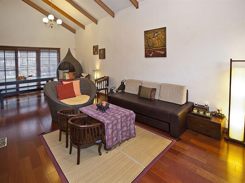 1/1 Rolls Court, Glen Waverley VIC 3150