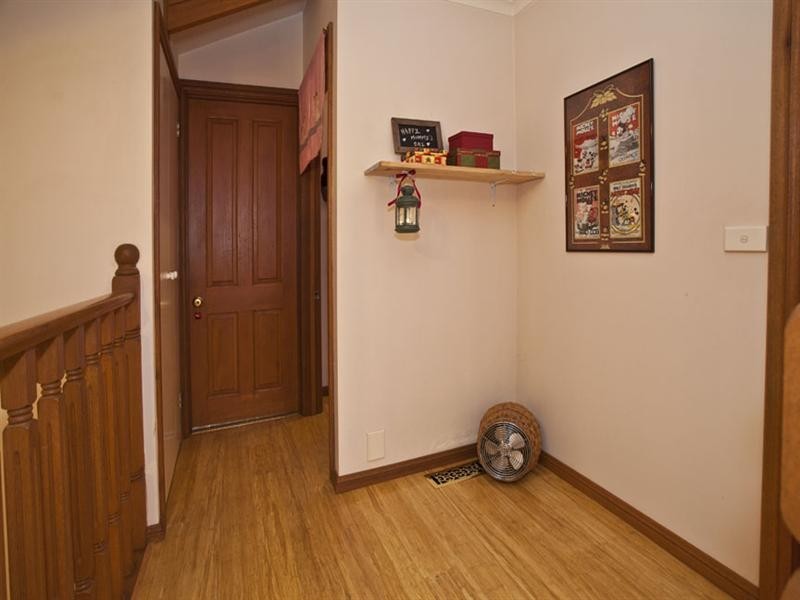 1/1 Rolls Court, Glen Waverley VIC 3150