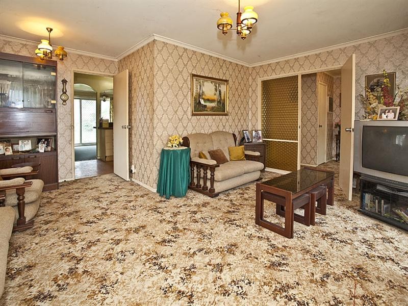 51 Tiverton Drive, Mulgrave VIC 3170