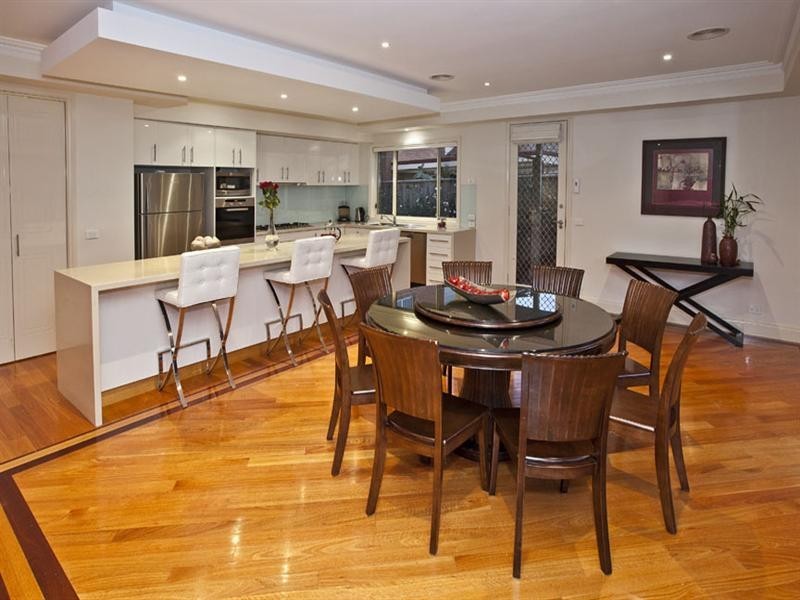 18 Kwinana Street, Glen Waverley VIC 3150