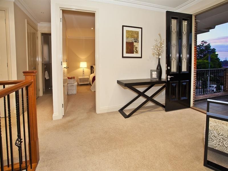 18 Kwinana Street, Glen Waverley VIC 3150