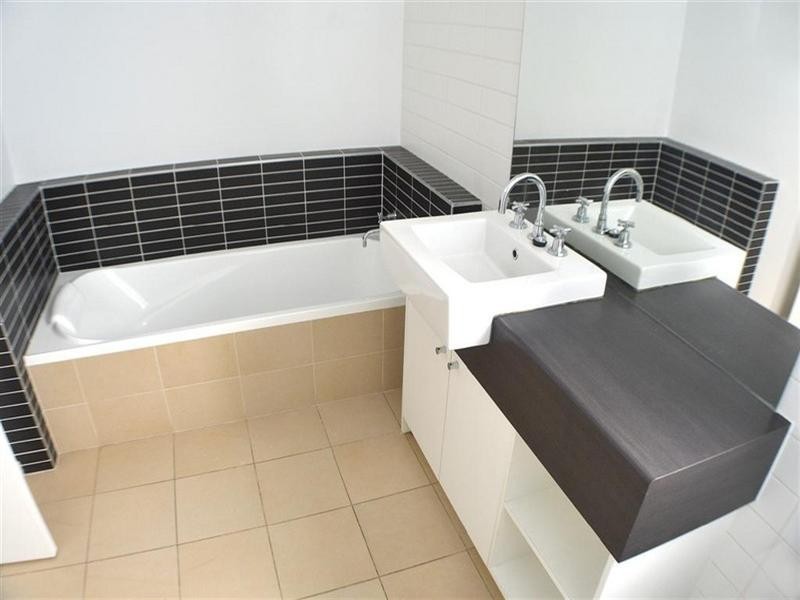 35 Autumn Terrace, Clayton South VIC 3169