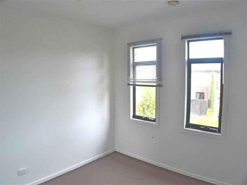 35 Autumn Terrace, Clayton South VIC 3169