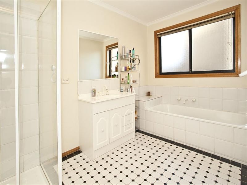 62 Burlington Street, Oakleigh VIC 3166