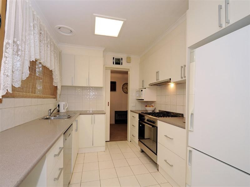 19 Sunrise Drive, Mulgrave VIC 3170