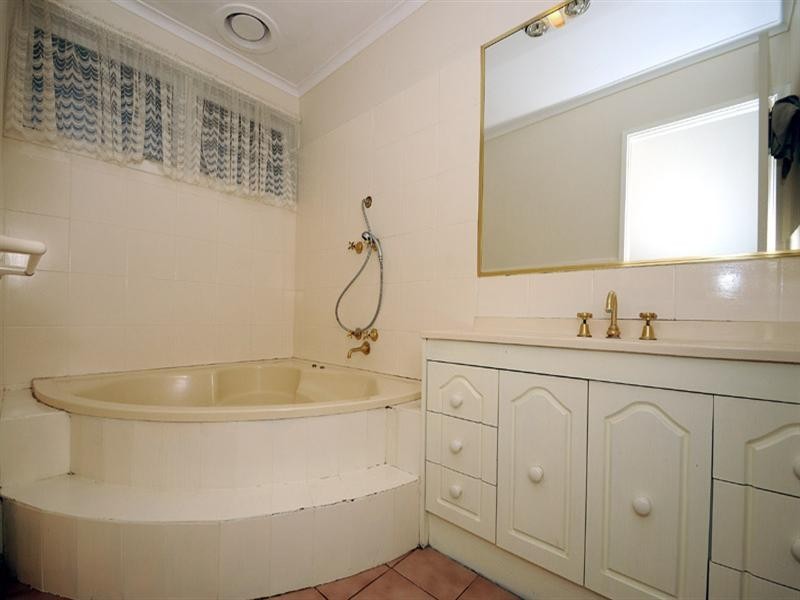 19 Sunrise Drive, Mulgrave VIC 3170