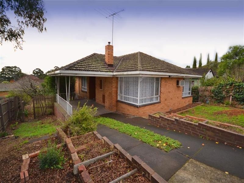 27 Middleborough Road, Burwood VIC 3125
