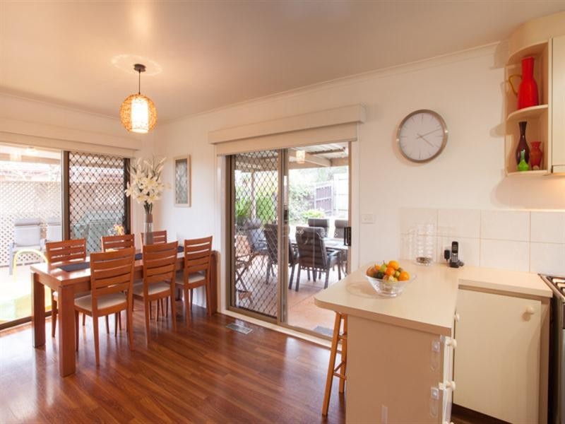 8 Prospect Hill Crescent, Dandenong North VIC 3175
