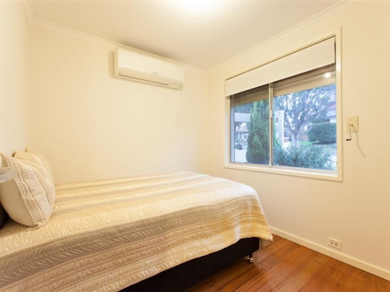 8 Julius Crescent, Noble Park North VIC 3174