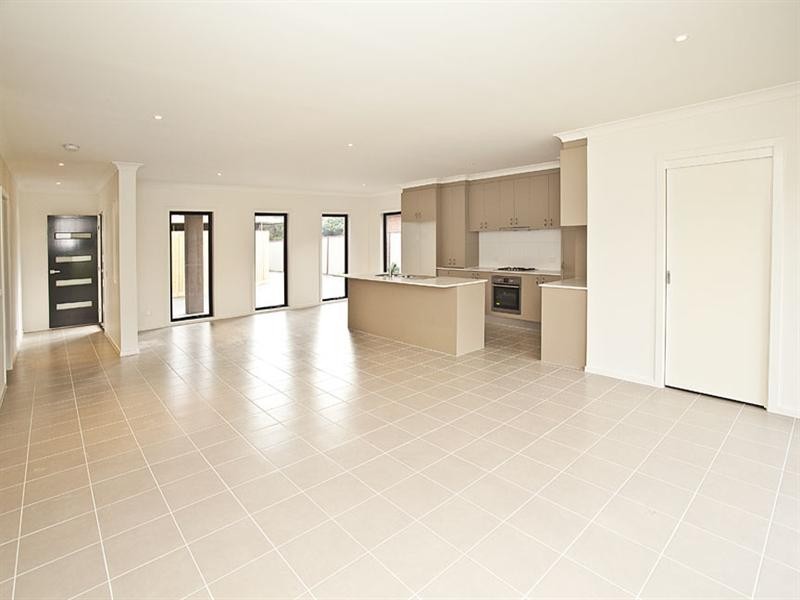 2/20 Baird Street, Mulgrave VIC 3170