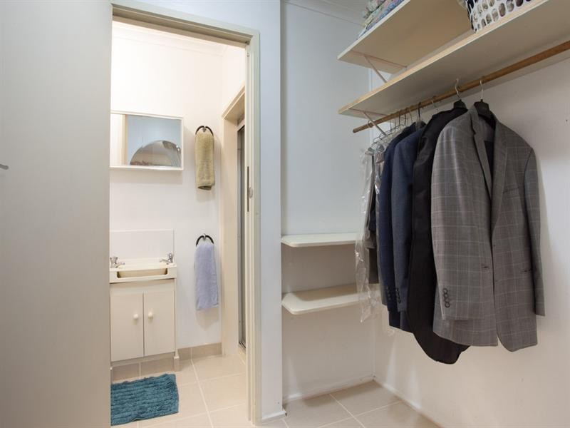 20 Rawdon Hill Drive, Dandenong North VIC 3175