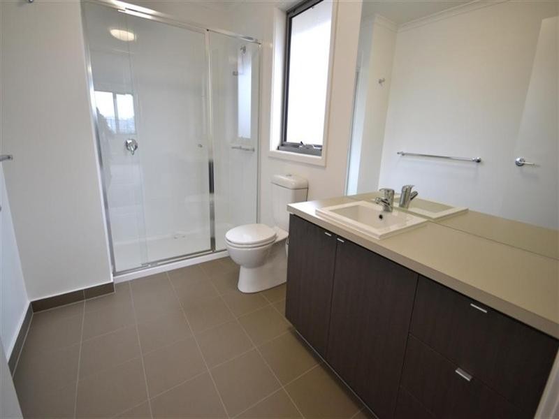 34 Grove Way, Wantirna South VIC 3152