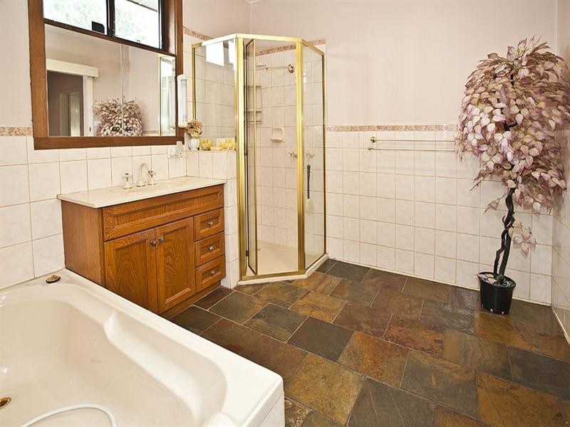 36 Fernhill Street, Glen Waverley VIC 3150