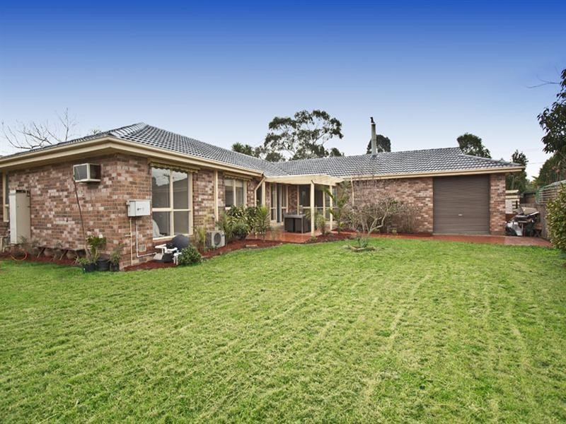 10 Stockmans Drive, Vermont South VIC 3133