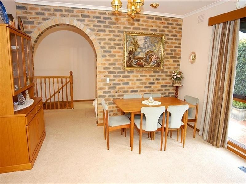 4 Regal Court, Glen Waverley VIC 3150