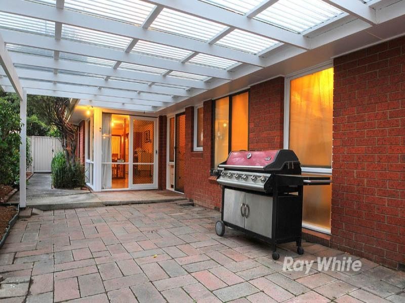 4 Vista Crescent, Rowville VIC 3178