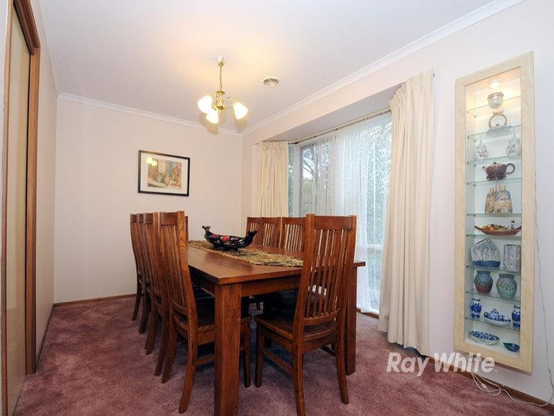 4 Vista Crescent, Rowville VIC 3178