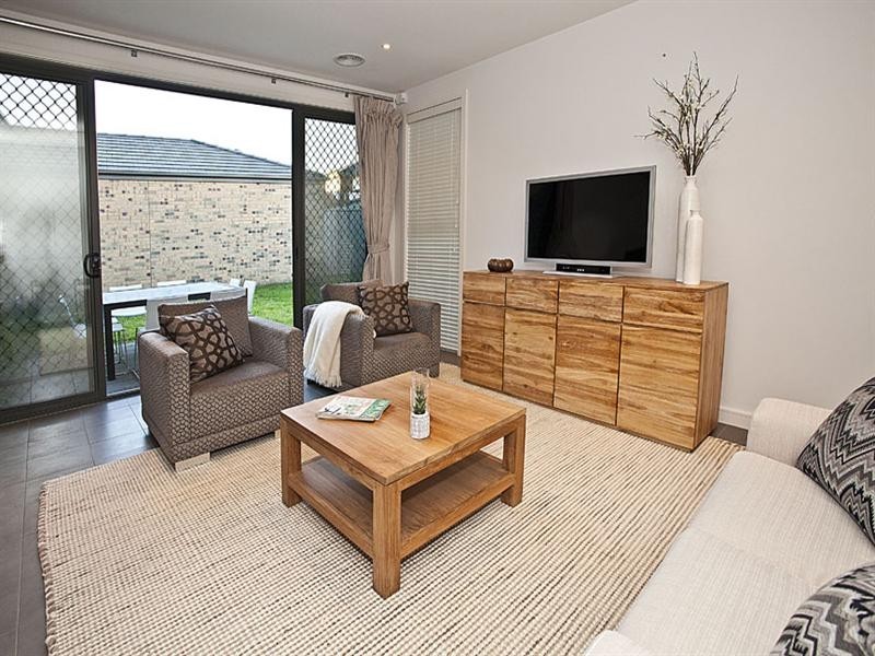 9 Beaconsfield Road, Mulgrave VIC 3170