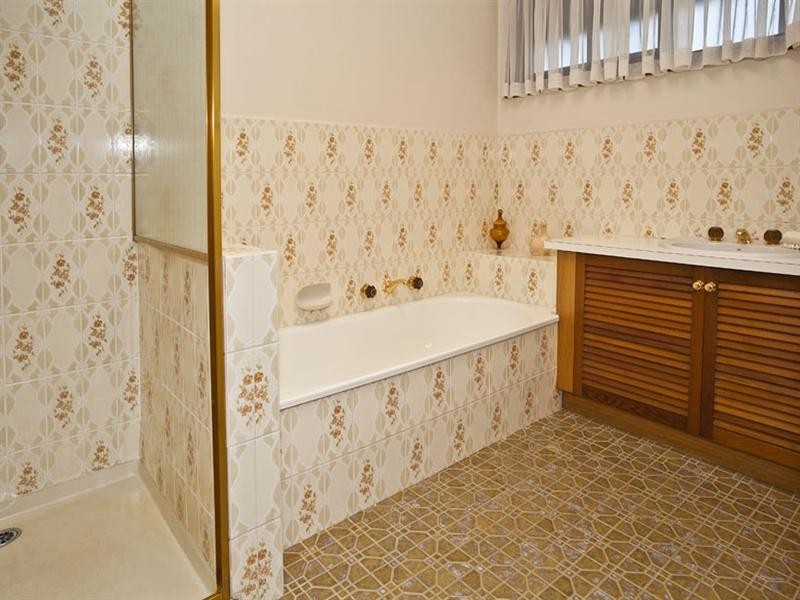 1 Penhurst Court, Glen Waverley VIC 3150