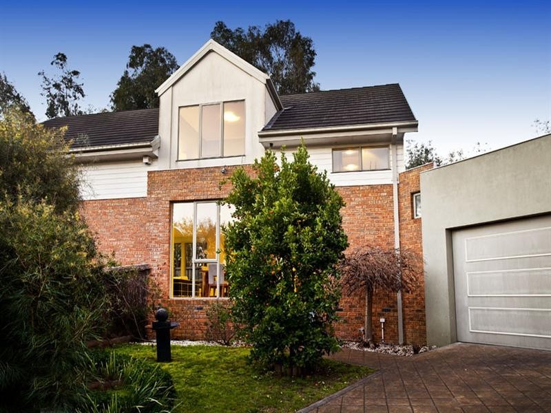 8 Lakeview Court, Glen Waverley VIC 3150