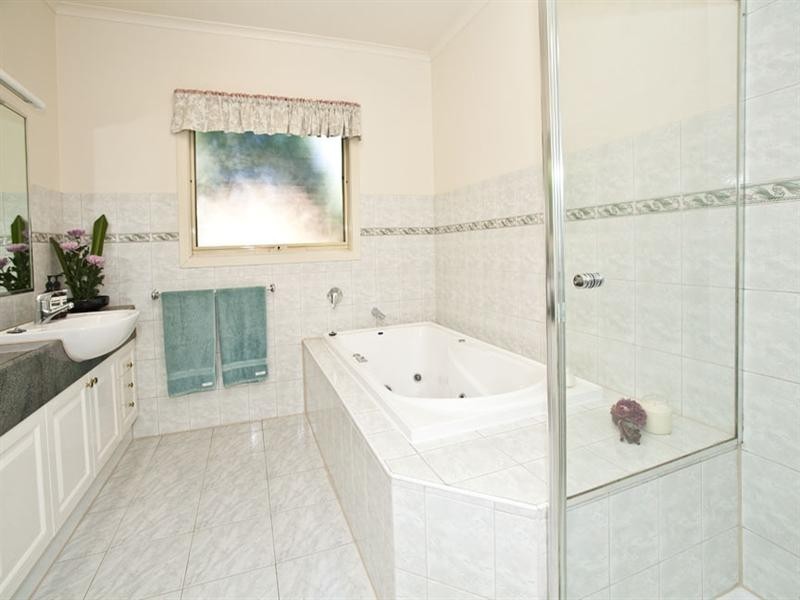 2/36 Alvie Road, Mount Waverley VIC 3149