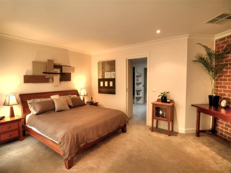 6 Penhurst Court, Glen Waverley VIC 3150