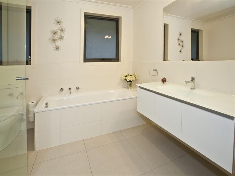 6 Penhurst Court, Glen Waverley VIC 3150