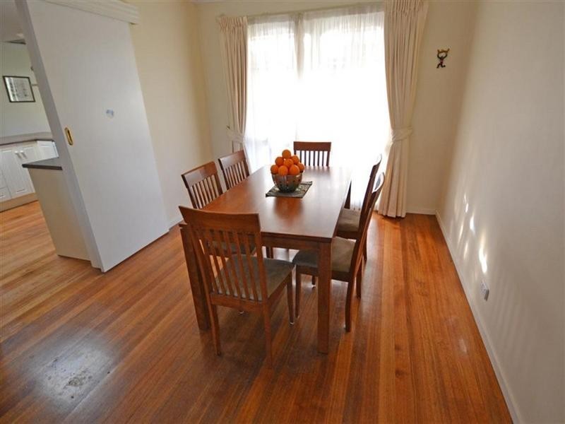 27 Mullens Road, Vermont South VIC 3133