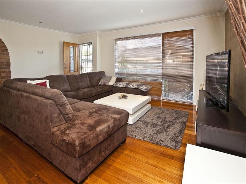 38 Whitehaven Crescent, Mulgrave VIC 3170