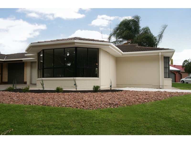 33a Packer Crescent, Paradise SA 5075