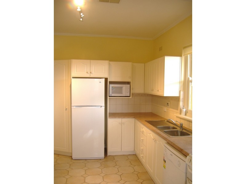 15 Tarnham Road, Seacombe Heights SA 5047