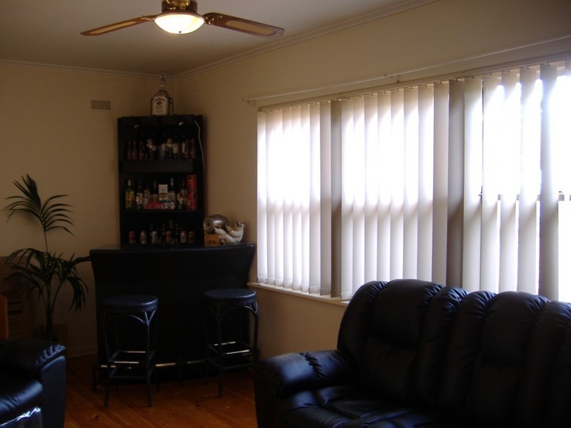 15 Tarnham Road, Seacombe Heights SA 5047