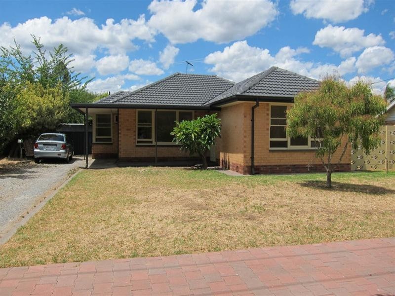 7 Andrew Avenue, Campbelltown SA 5074
