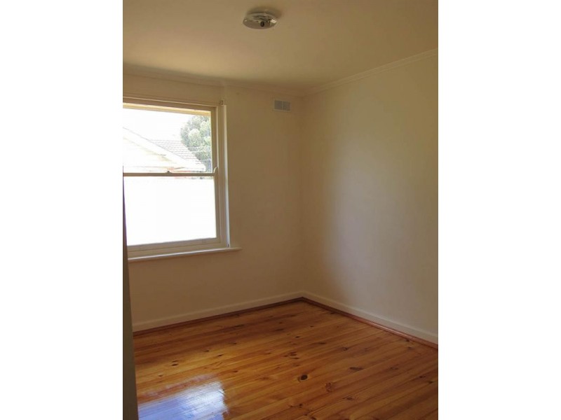 7 Andrew Avenue, Campbelltown SA 5074