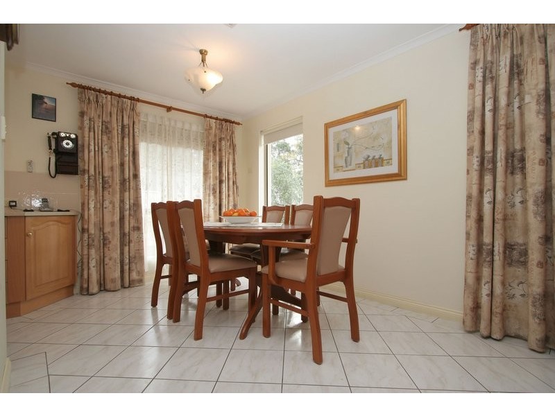 4b Elsinore Drive, Paradise SA 5075