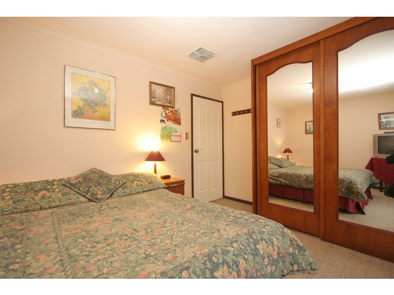 4b Elsinore Drive, Paradise SA 5075