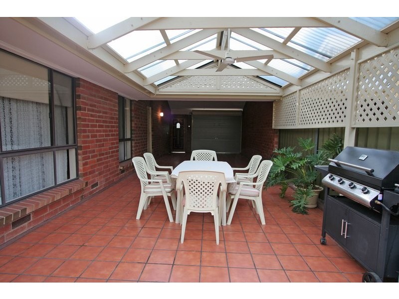 4b Elsinore Drive, Paradise SA 5075