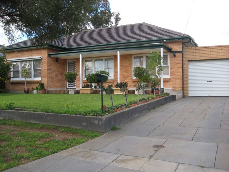 11 Avenida Street, Campbelltown SA 5074