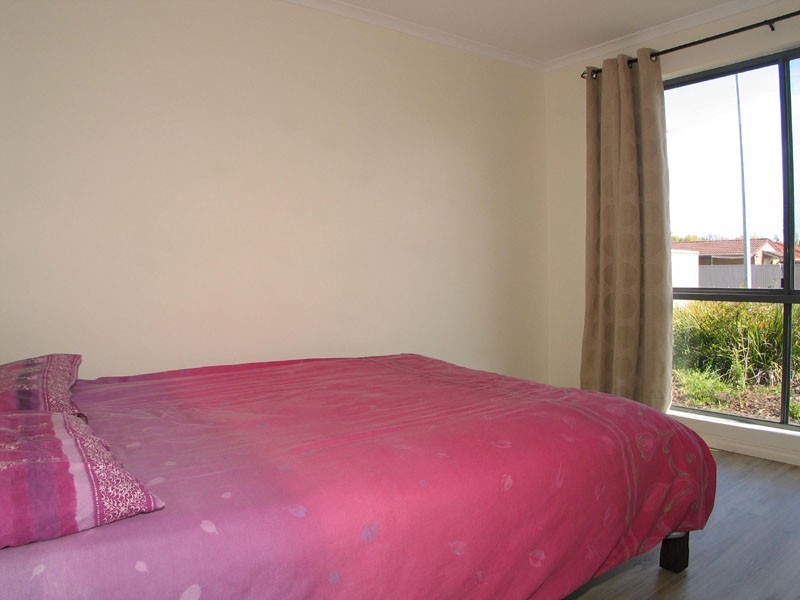 2, 11 Union Court, Gilles Plains SA 5086