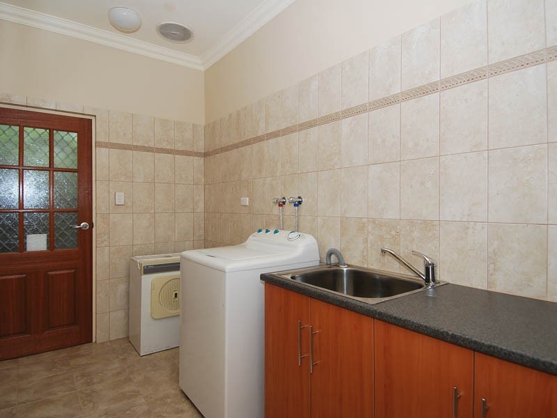 4 Manresa Court, Athelstone SA 5076