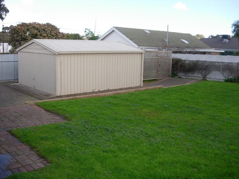 9 Hawke Street, Ridgehaven SA 5097