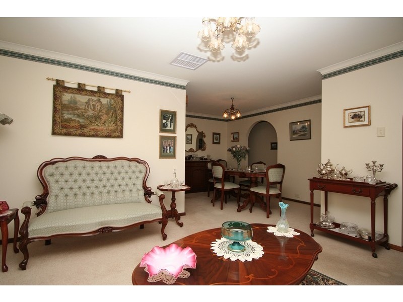 4 Dinham Road, Athelstone SA 5076