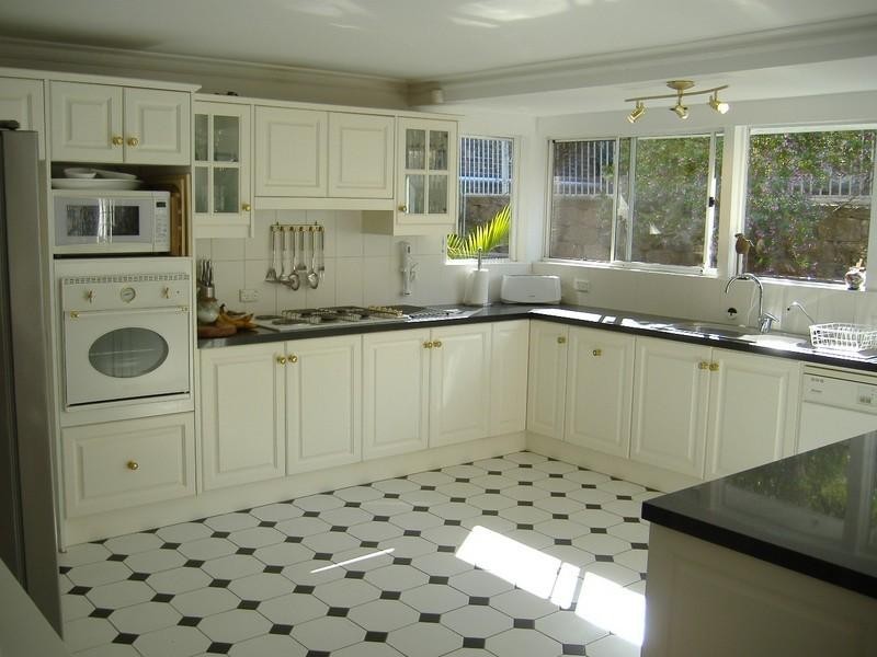 31 Grevillea Avenue, Athelstone SA 5076