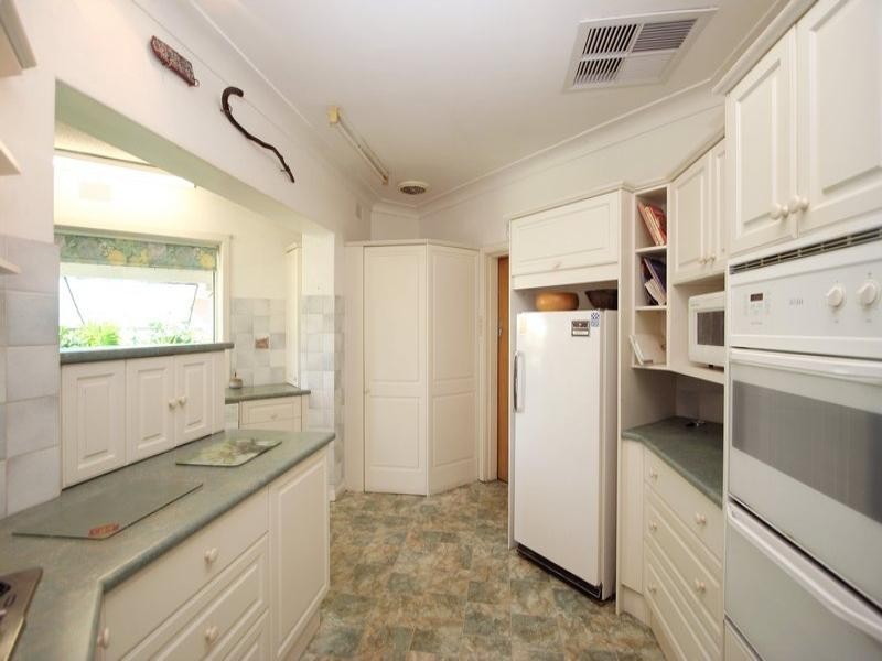 1 Janet Avenue, Glynde SA 5070