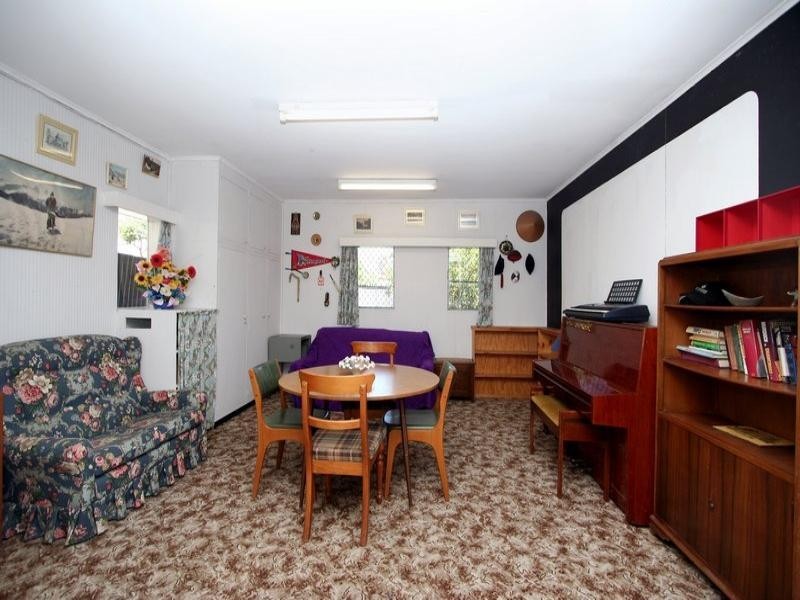 1 Janet Avenue, Glynde SA 5070