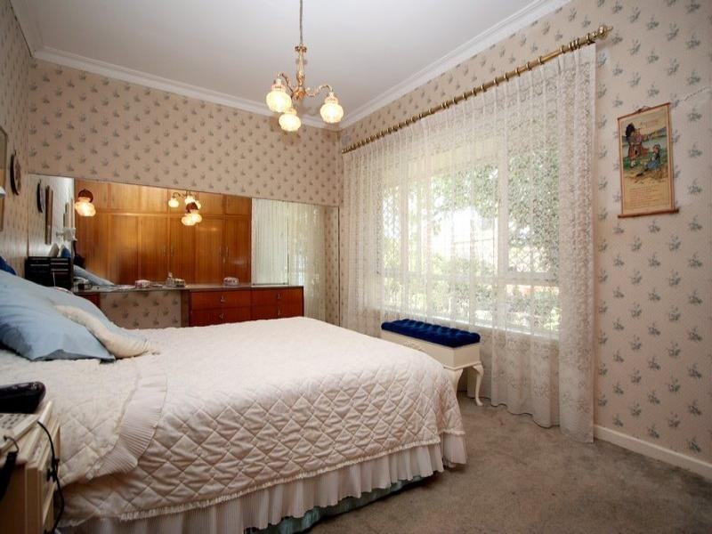 1 Janet Avenue, Glynde SA 5070