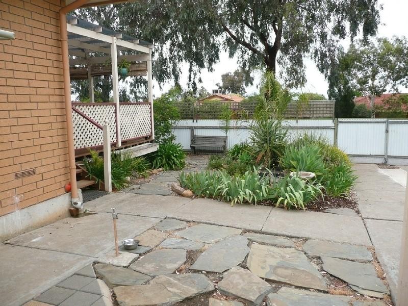 1 Bruce Crescent, Para Vista SA 5093