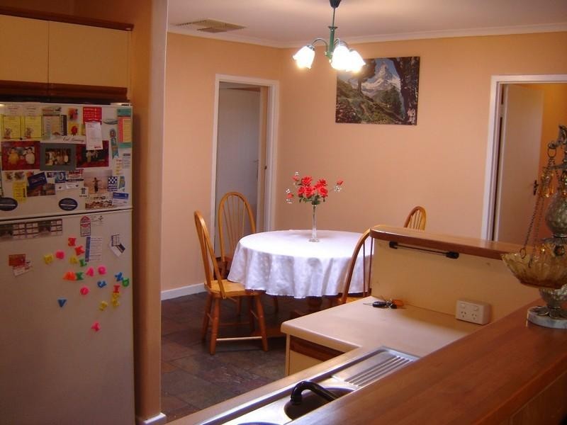 10 Jeff Street, Para Vista SA 5093