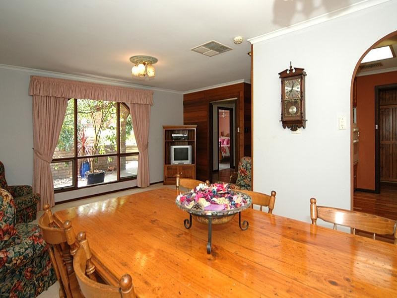 25 Minerva Crescent, Modbury Heights SA 5092